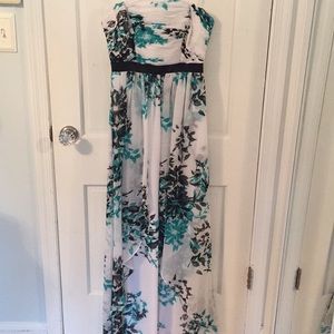 Max and Cleo brand new strapless dress